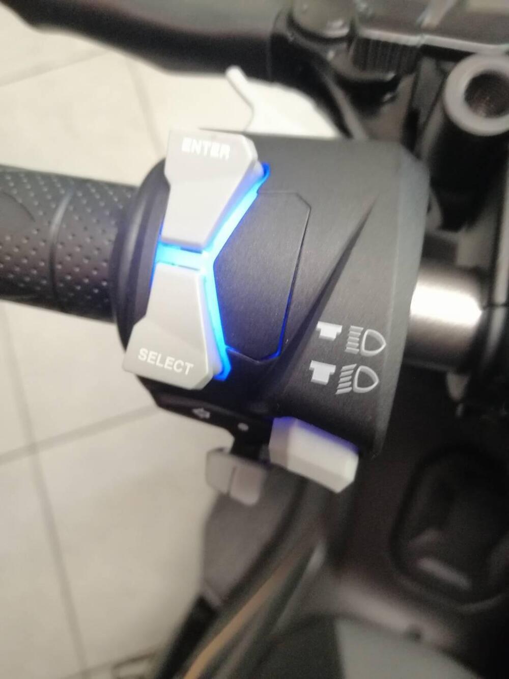 QJ Motor ATR 125 X (2024 - 25) (10)