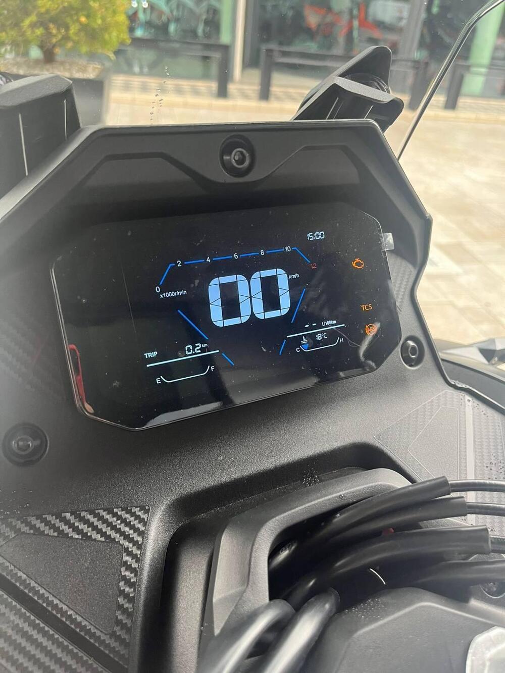 Voge Sfida SR1 ADV (2023 - 25) (2)