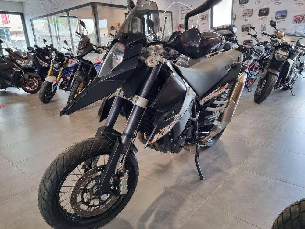 KTM 690 SMC (2008- 11) (2)