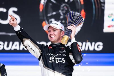Formula E. Nick Cassidy: &ldquo;La vittoria a Berlino? Combinazione di fortuna e strategia. Con Jaguar lottiamo per i titoli&rdquo;