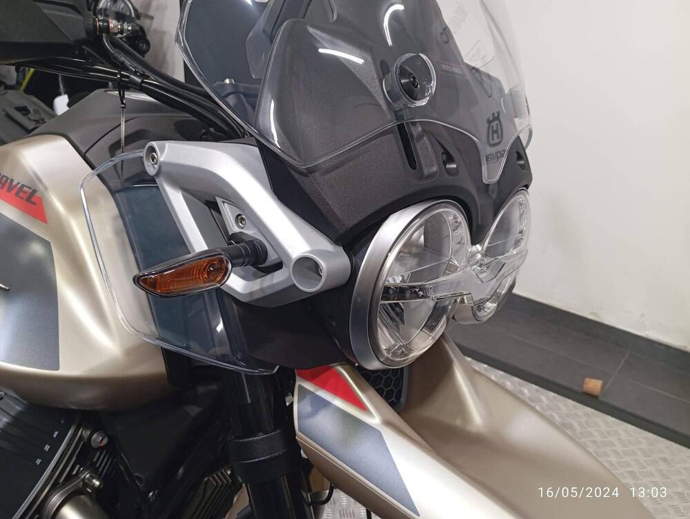 Moto Guzzi V85 TT Travel (2024 - 25) (8)