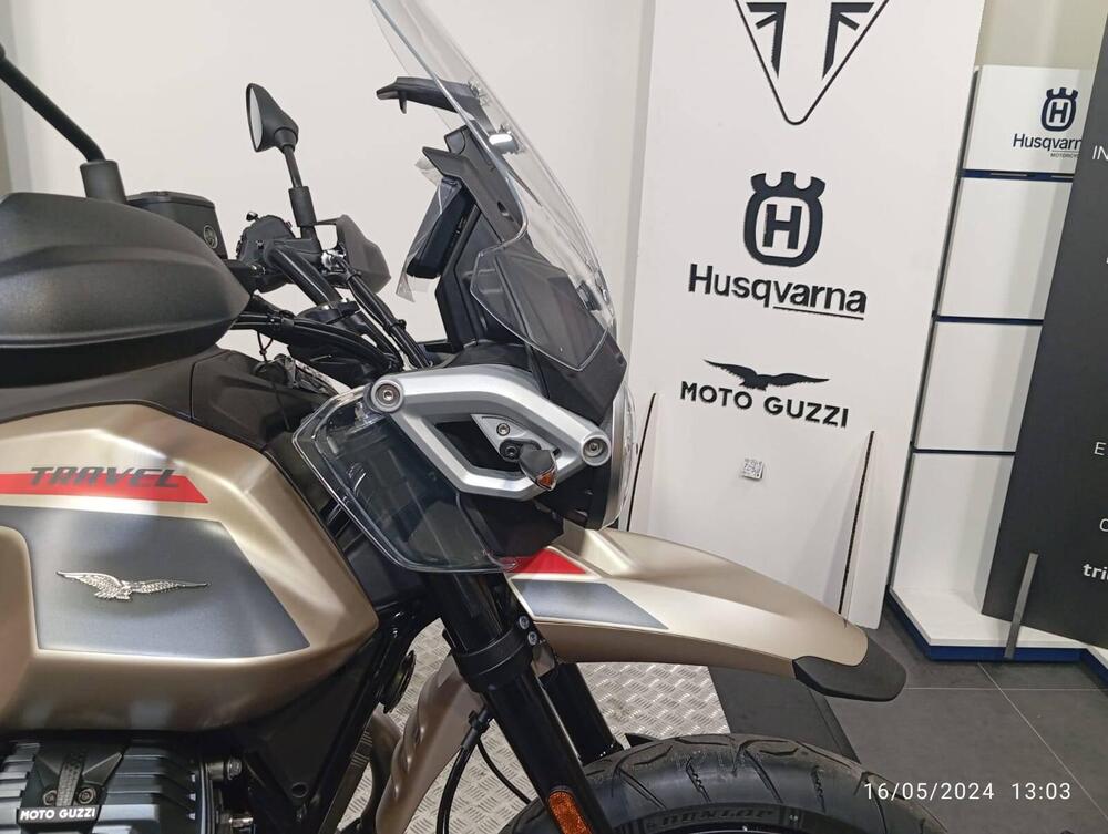 Moto Guzzi V85 TT Travel (2024 - 25) (9)