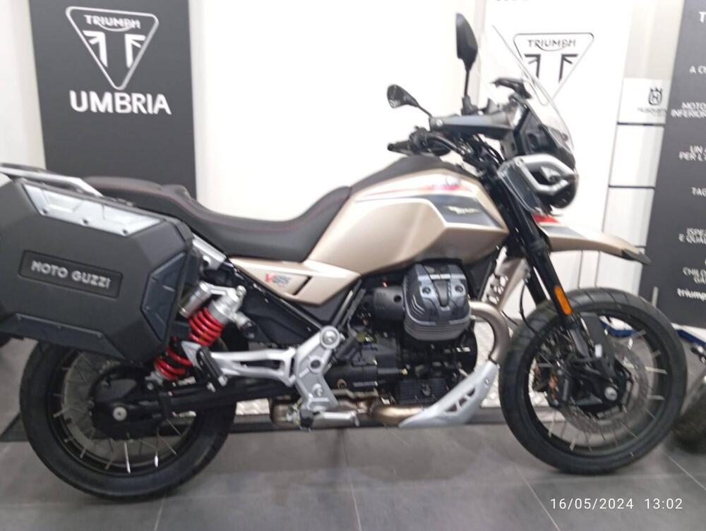 Moto Guzzi V85 TT Travel (2024 - 25) (10)