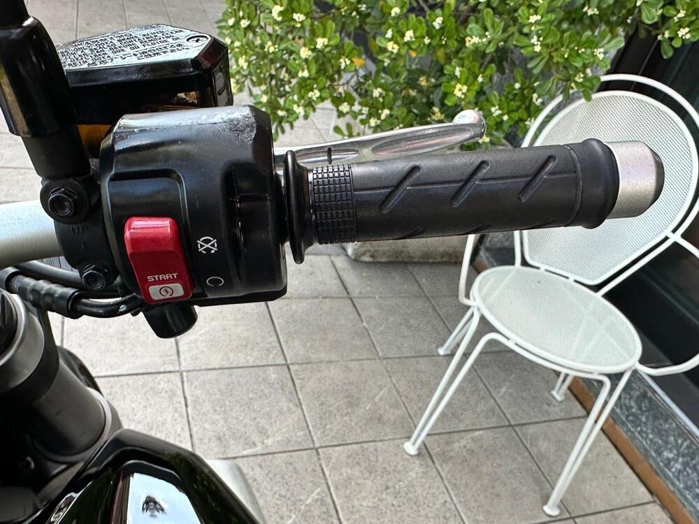 Honda CB 1000 R + Neo Sport Cafè (2019 - 20) (13)