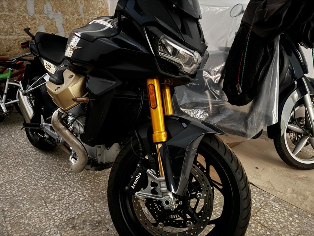 Moto Guzzi V100 Mandello S (2022 - 24)