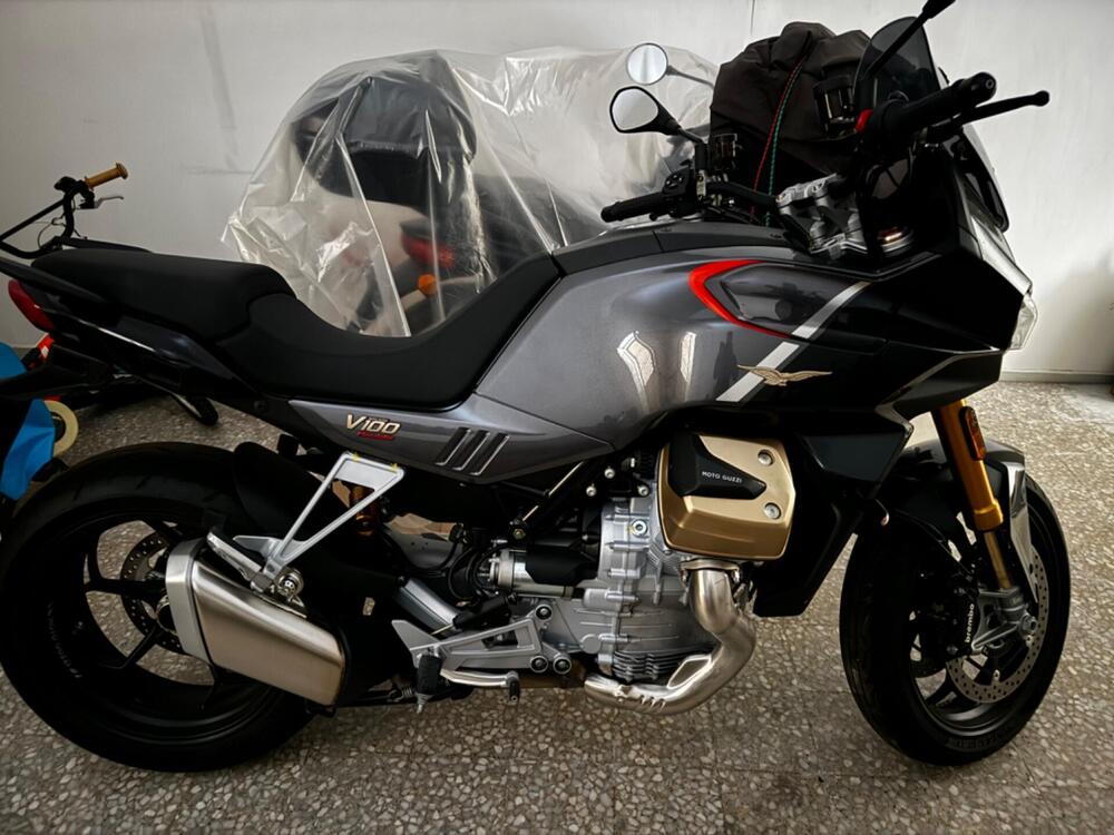 Moto Guzzi V100 Mandello S (2022 - 24) (3)