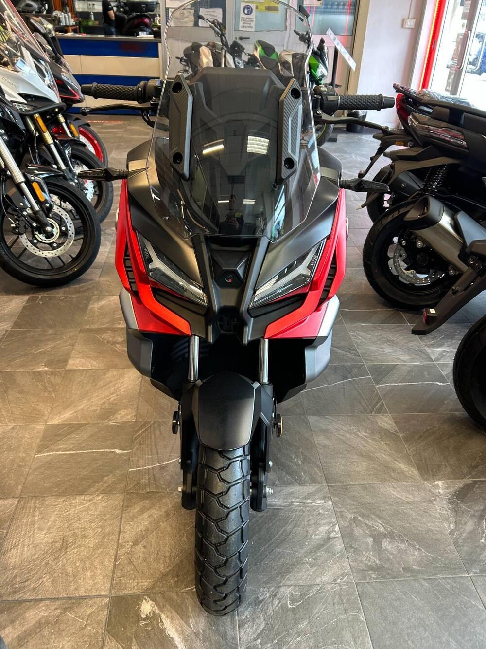 Voge Sfida SR1 ADV (2023 - 25) (2)