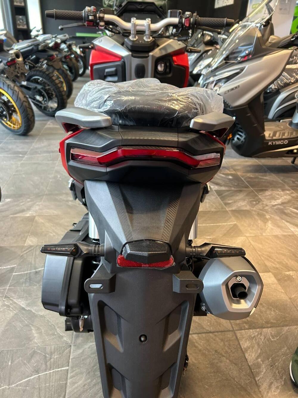 Voge Sfida SR1 ADV (2023 - 25) (4)