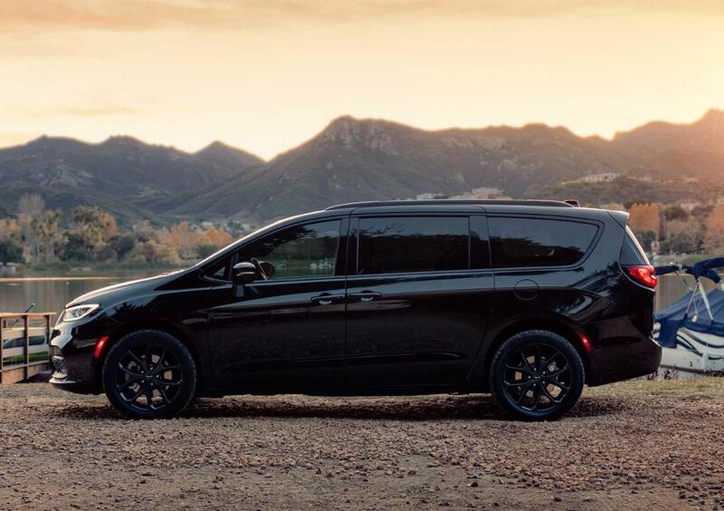 Chrysler Pacifica (2020-->>) (4)