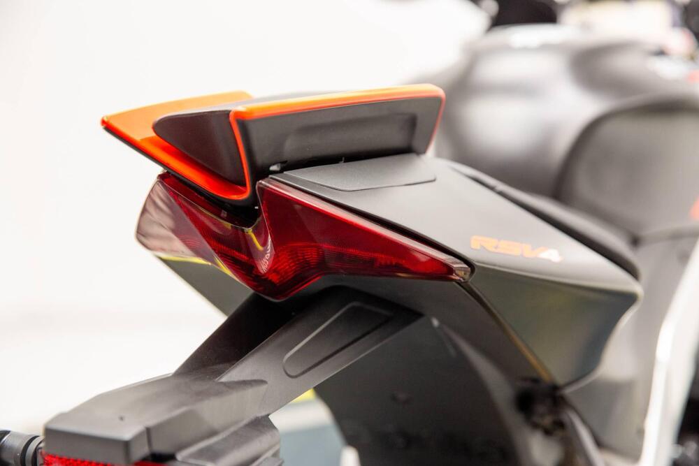 Aprilia RSV4 1100 (2021 - 24) (19)