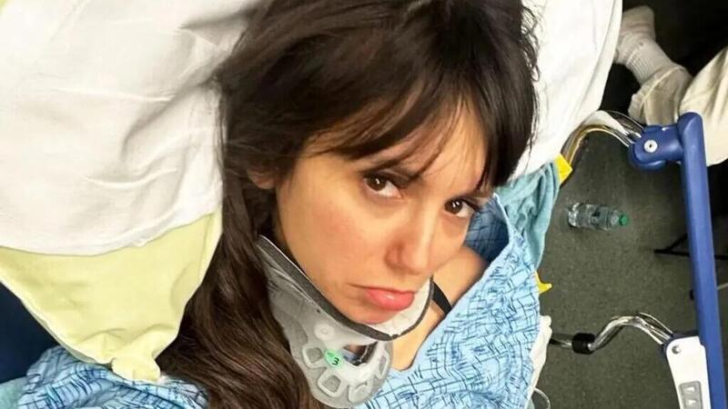 Incidente in moto per Nina Dobrev: la foto sui social (con prima e dopo!)