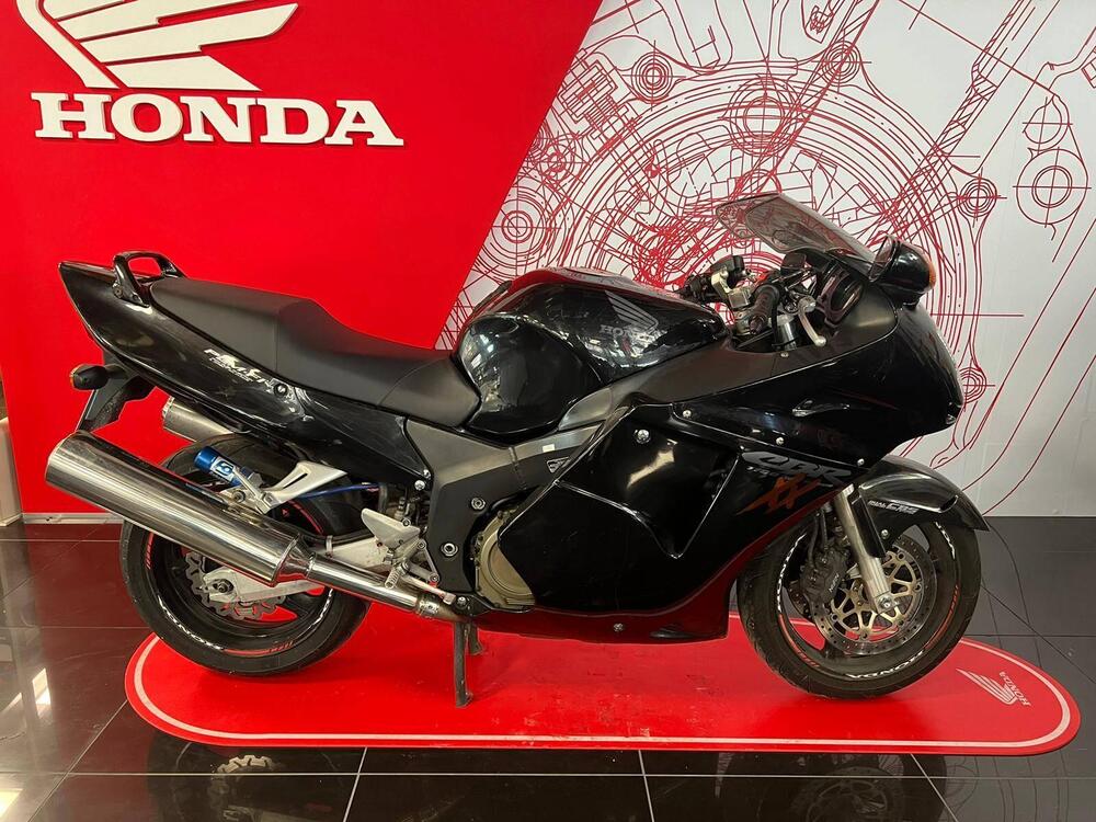 Honda CBR 1100 XX Superblackbird (1999 - 00) (2)