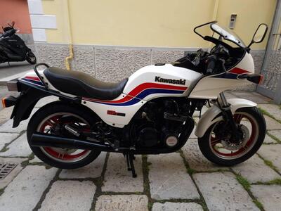 Kawasaki GPZ 750 d&#039;epoca