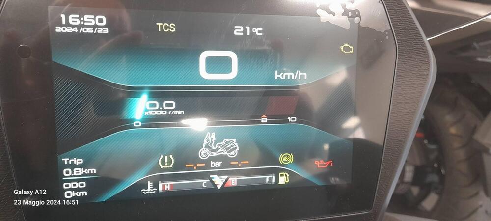 Voge Sfida SR3 (2024 - 25) (6)