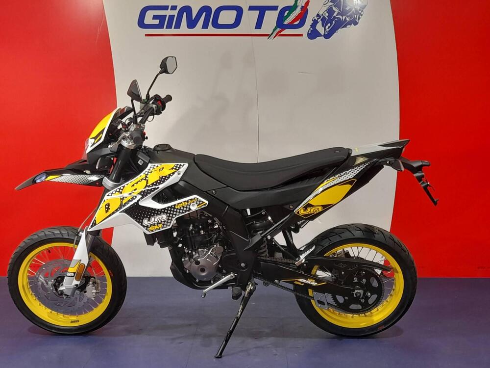 Um Italia DSR 125 SM (2023 - 25) (2)