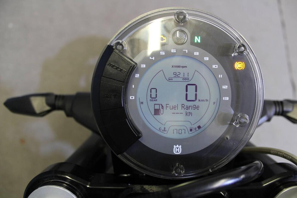 Husqvarna Vitpilen 401 (2018 - 19) (3)