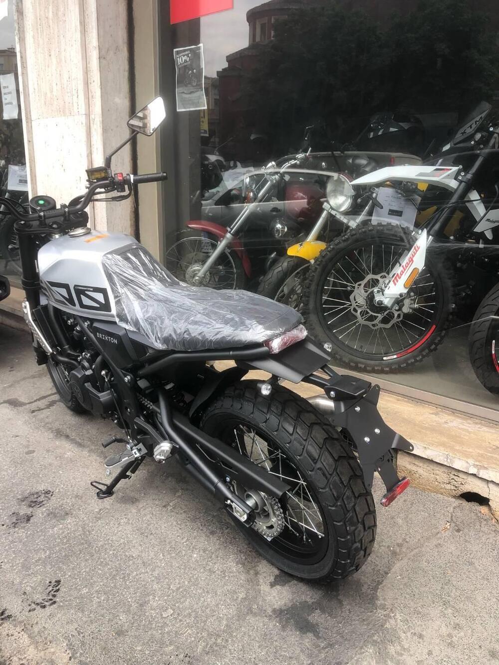 Brixton Motorcycles Crossfire 500 (2021 - 25) (3)