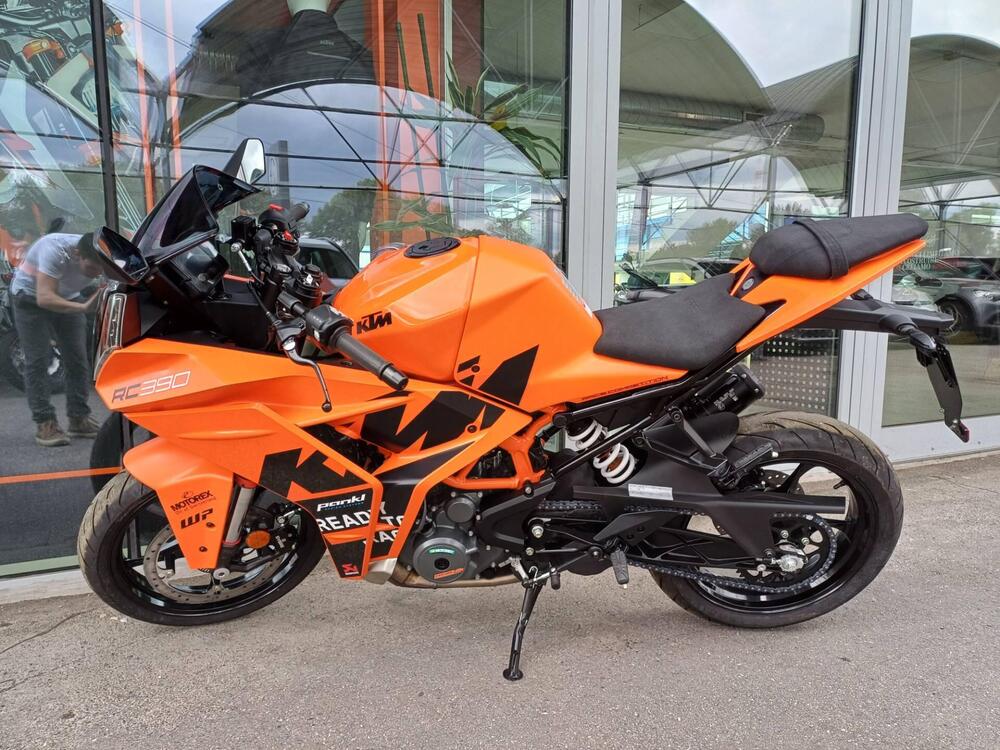 KTM RC 390 (2022 - 25) (3)