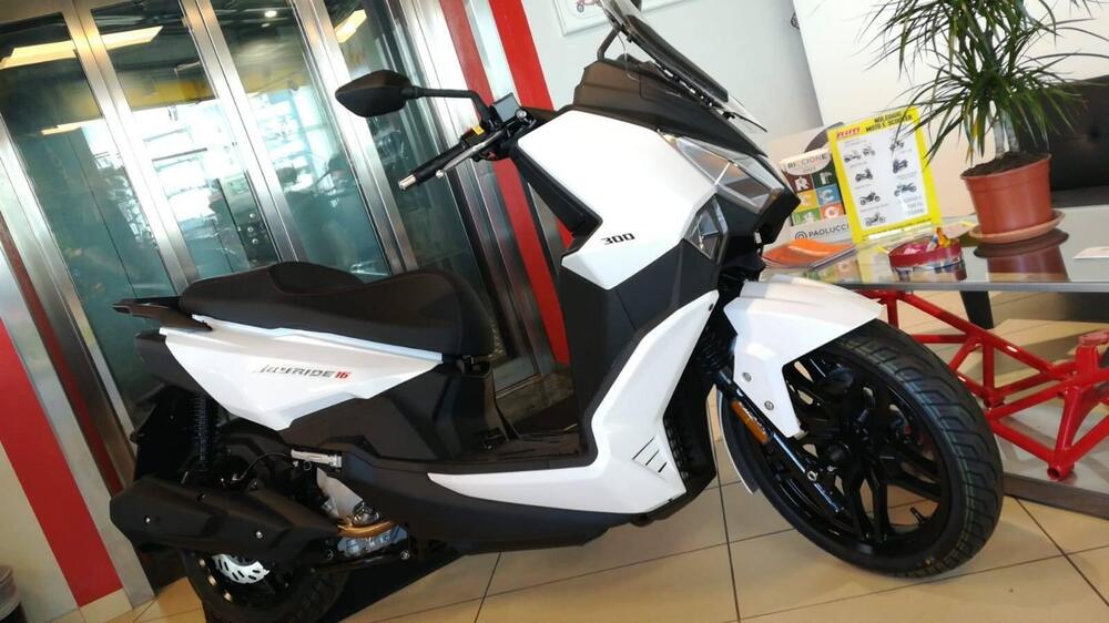 Sym Joyride 300 (2022 - 24) (3)