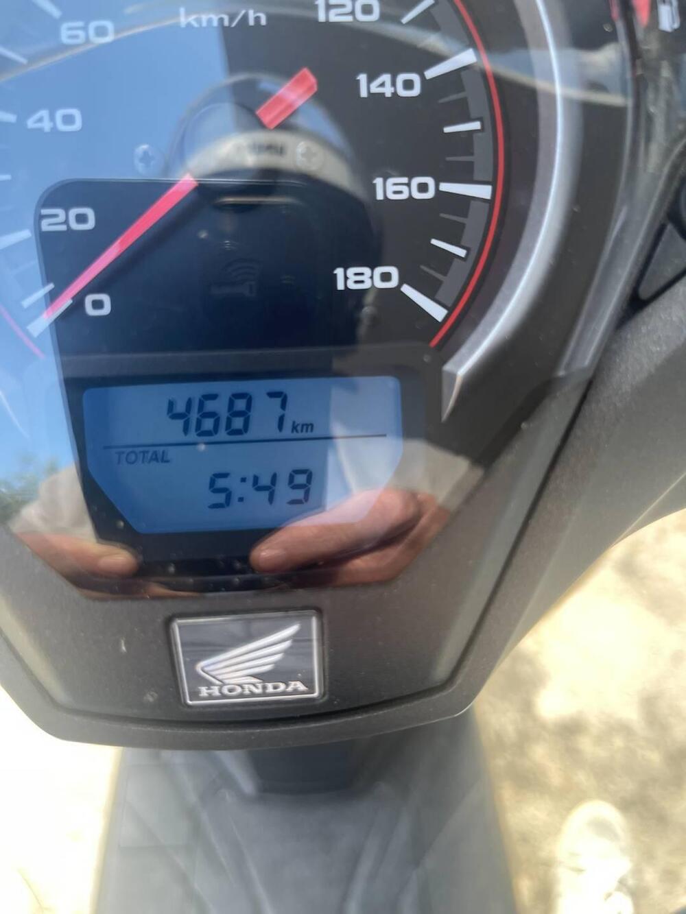 Honda SH 300 i ABS (2016 - 20) (3)