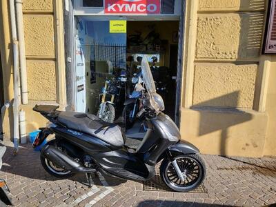 Piaggio Beverly 300 i.e. Police ABS-ASR (2017 - 20) usata