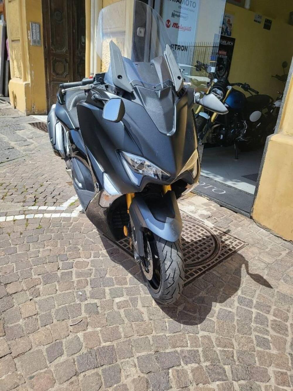 Yamaha T-Max 530 DX (2017 - 19) (2)