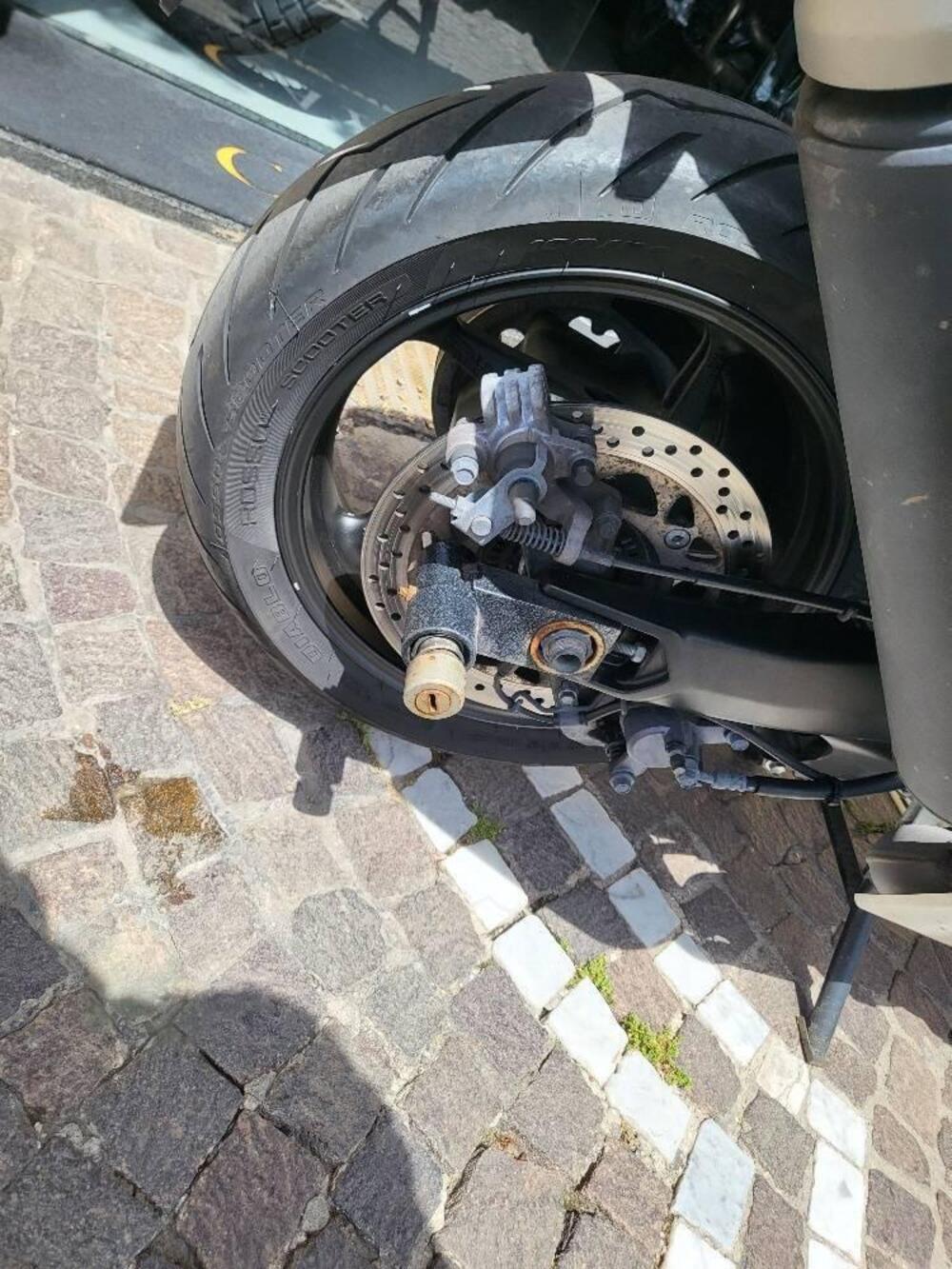 Yamaha T-Max 530 DX (2017 - 19) (4)