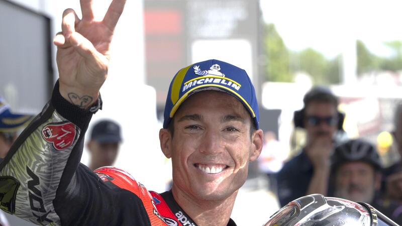 MotoGP 2024. GP di Catalogna. Sprint: Pecco Bagnaia cade all&#039;ultimo giro, era primo! Vince Aleix Espargaro, poi Marc Marquez e Pedro Acosta [RISULTATI]