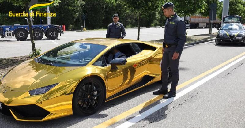 Contrabbando di auto di lusso in affitto: Porsche, McLaren, Lamborghini, Mercedes