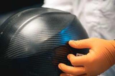 Come pu&ograve; un casco costare 1.500 euro? Vi sveliamo i segreti dello Schuberth C5 Carbon