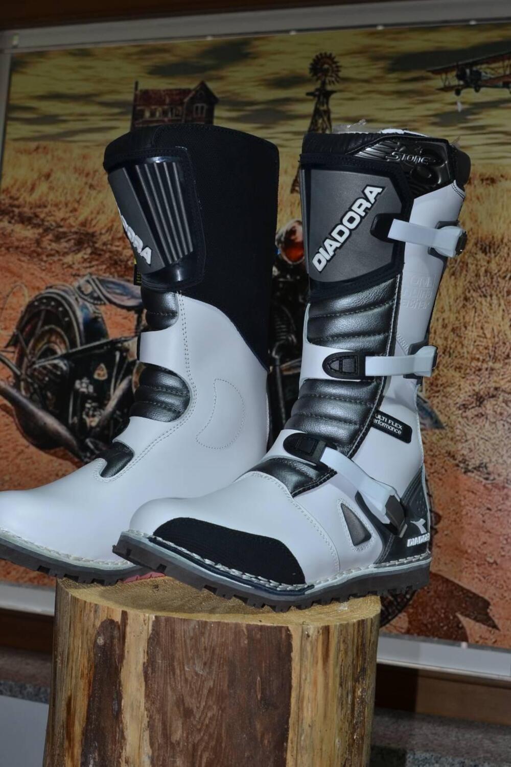 Stivali Diadora Stone 3 White N. 46 (3)