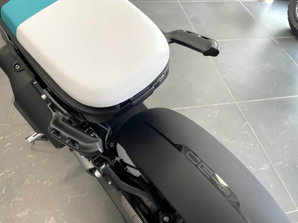 Bmw CE 02 (2024 - 25) (12)