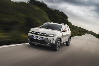 Dacia Duster (GPL e ibrida): il prezzo con e senza i nuovi incentivi auto 2024