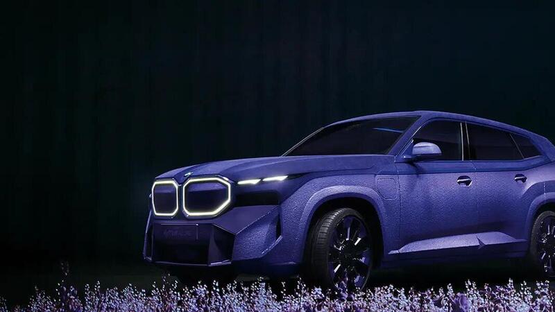 Non sar&agrave; un po&#039; eccessiva la BMW XM Mystique Allure di Naomi Campbell? 