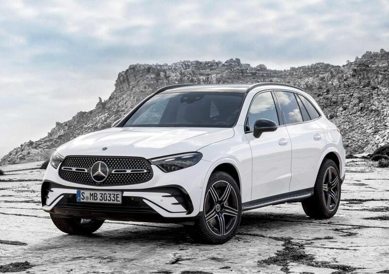 Mercedes-Benz GLC SUV (2022-->>) (2)