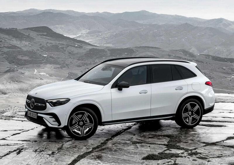 Mercedes-Benz GLC SUV (2022-->>) (3)