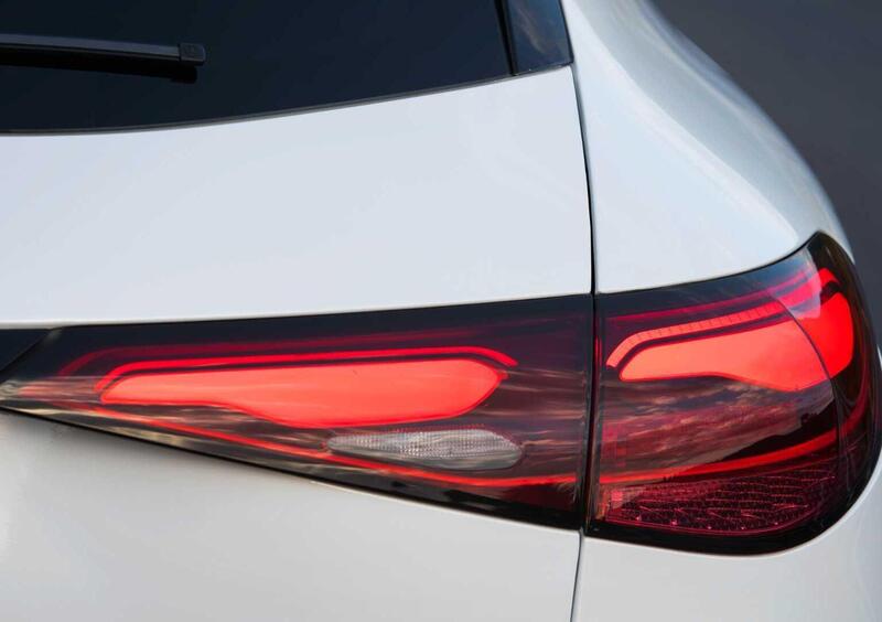 Mercedes-Benz GLC SUV (2022-->>) (18)