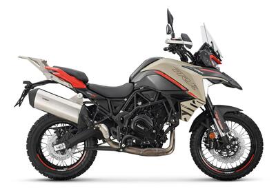 Arriva la Benelli TRK 702X in versione Dune Sea
