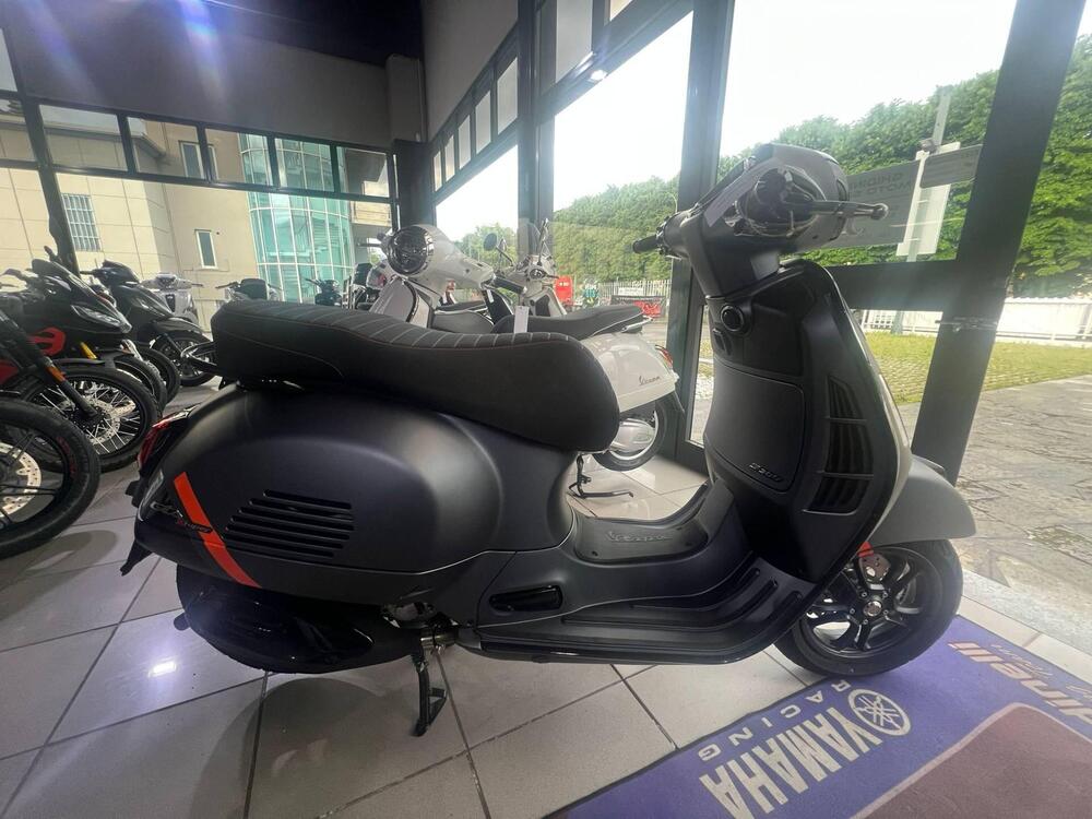 Vespa GTS 310 Supersport (2025) (4)