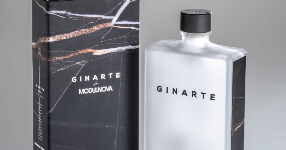 Ginarte presenta la nuova special realease per Modulnova: una bottiglia gioiello ispirata al marmo Sahara Noir