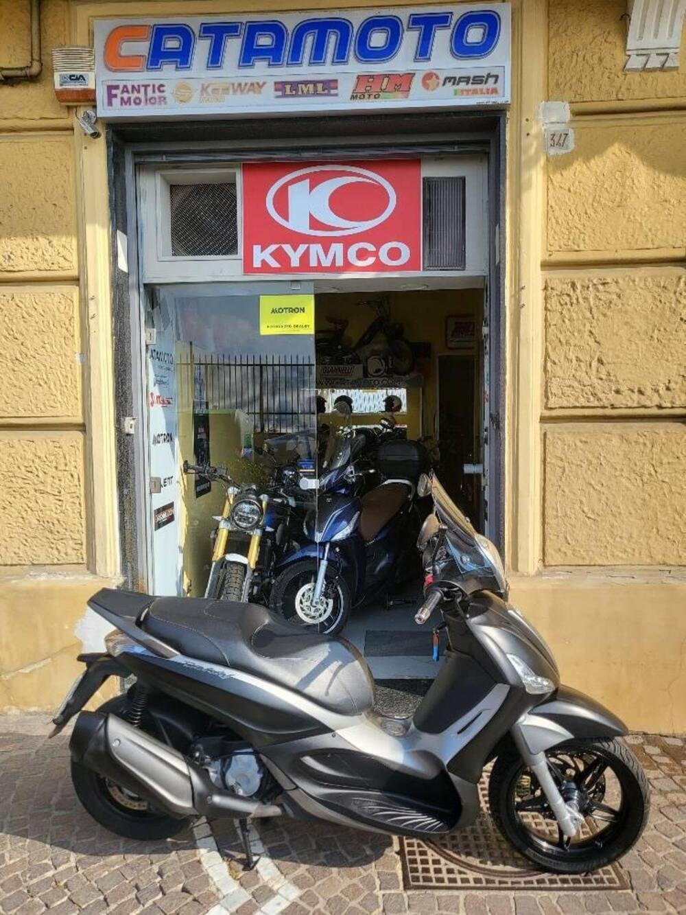 Piaggio Beverly 350 SportTouring ie (2011 - 15)
