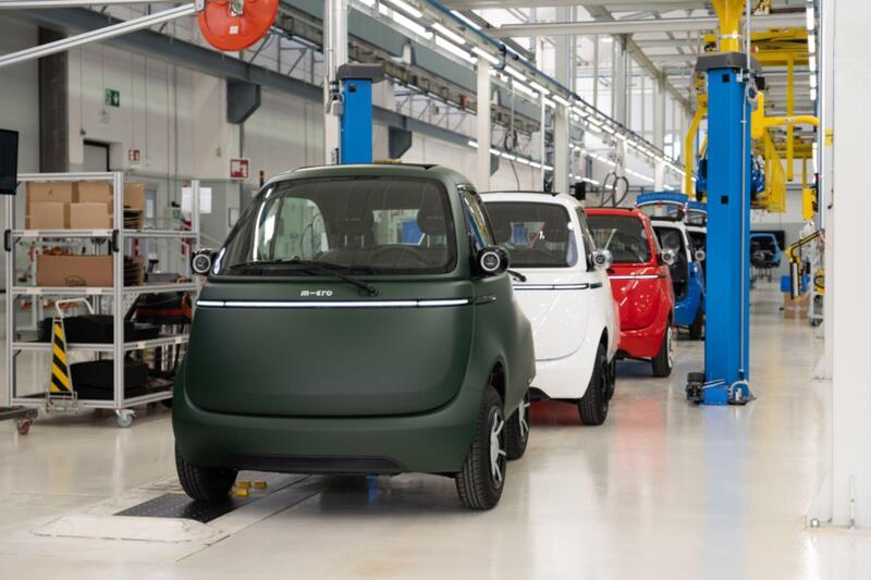 Microlino: noi si che possiamo mettere la bandiera italiana sulle nostre mini auto