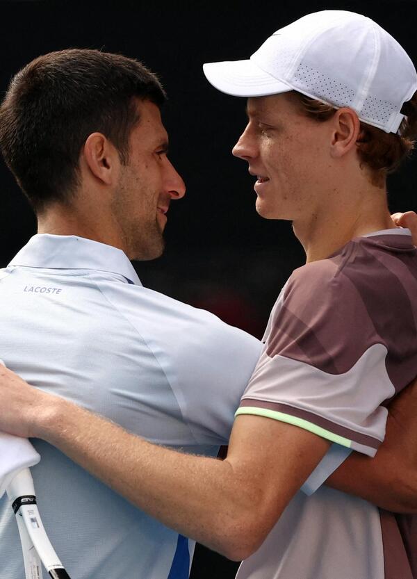 Jannik Sinner, basta il ginocchio di Djokovic (ritirato dopo Musetti e Cerundolo) a &ldquo;regalargli&rdquo; il numero 1 al mondo nel ranking Atp. E intanto batte Dimitrov