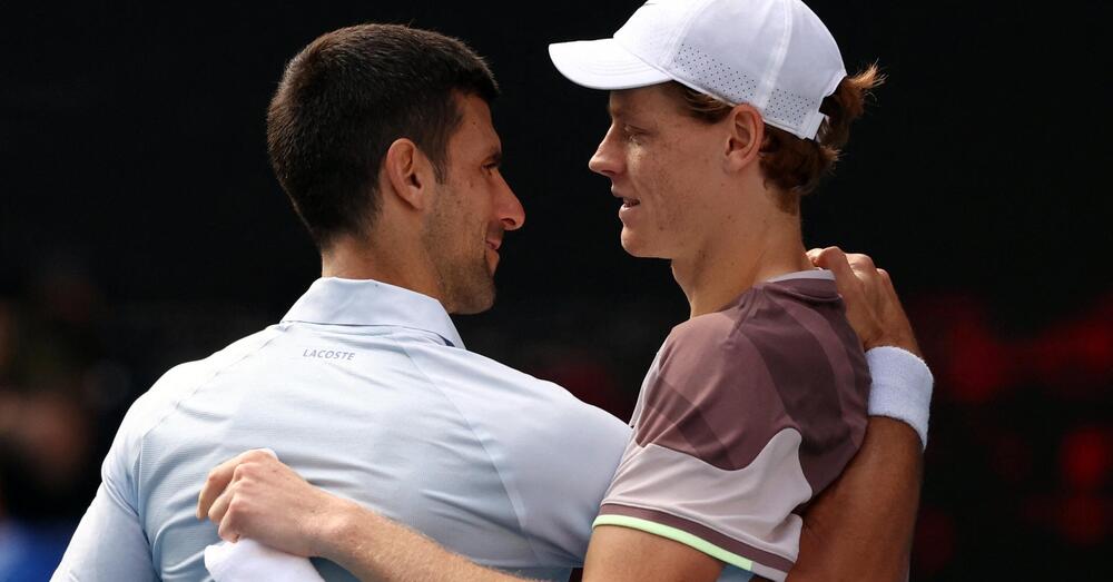 Jannik Sinner, basta il ginocchio di Djokovic (ritirato dopo Musetti e Cerundolo) a &ldquo;regalargli&rdquo; il numero 1 al mondo nel ranking Atp. E intanto batte Dimitrov