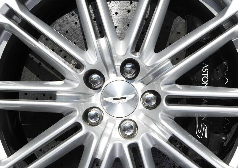 Aston Martin DBS (2007-2013) (2008-13) (8)