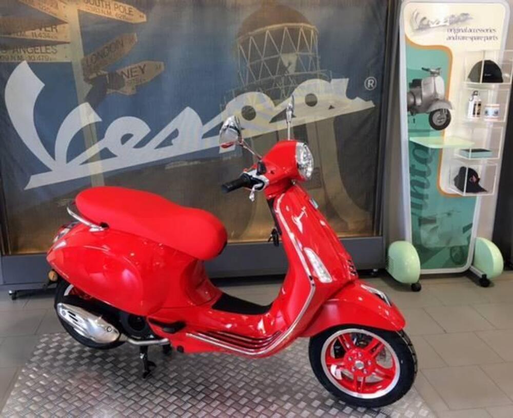 Vespa Primavera 125 RED (2025) (3)