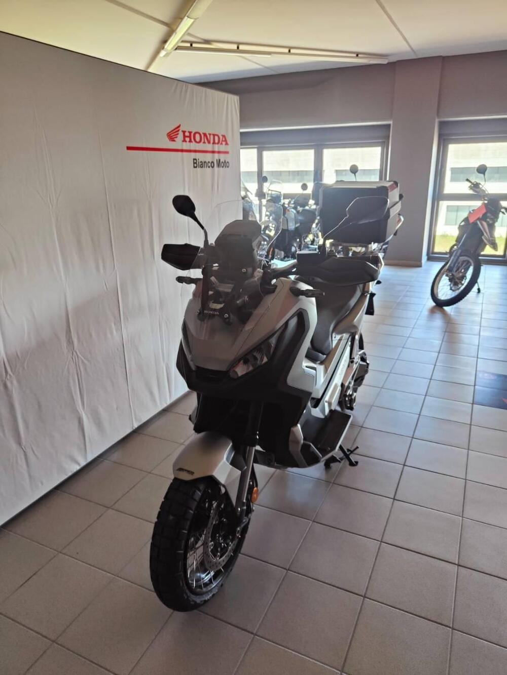 Honda X-ADV 750 (2018 - 20) (2)