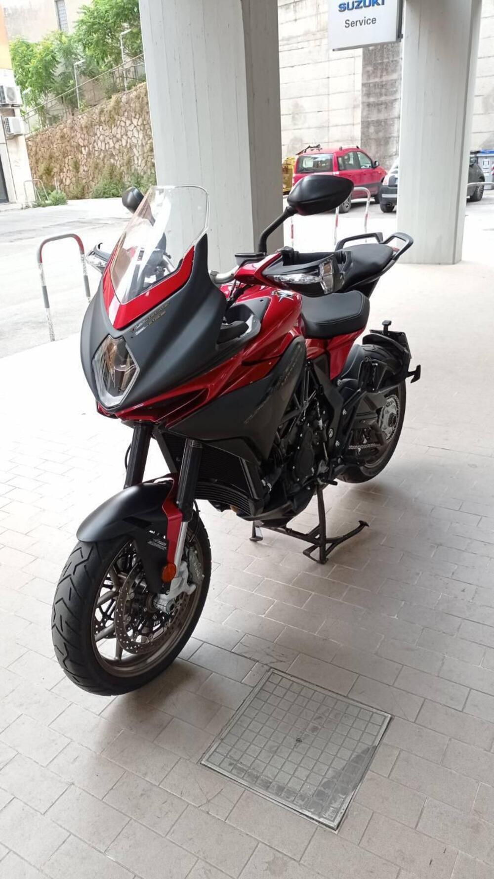 MV Agusta Turismo Veloce 800 Lusso (2021 - 22) (4)