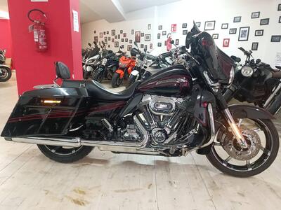 Harley-Davidson 1800 Street Glide (2010 - 11) - FLHXSE usata