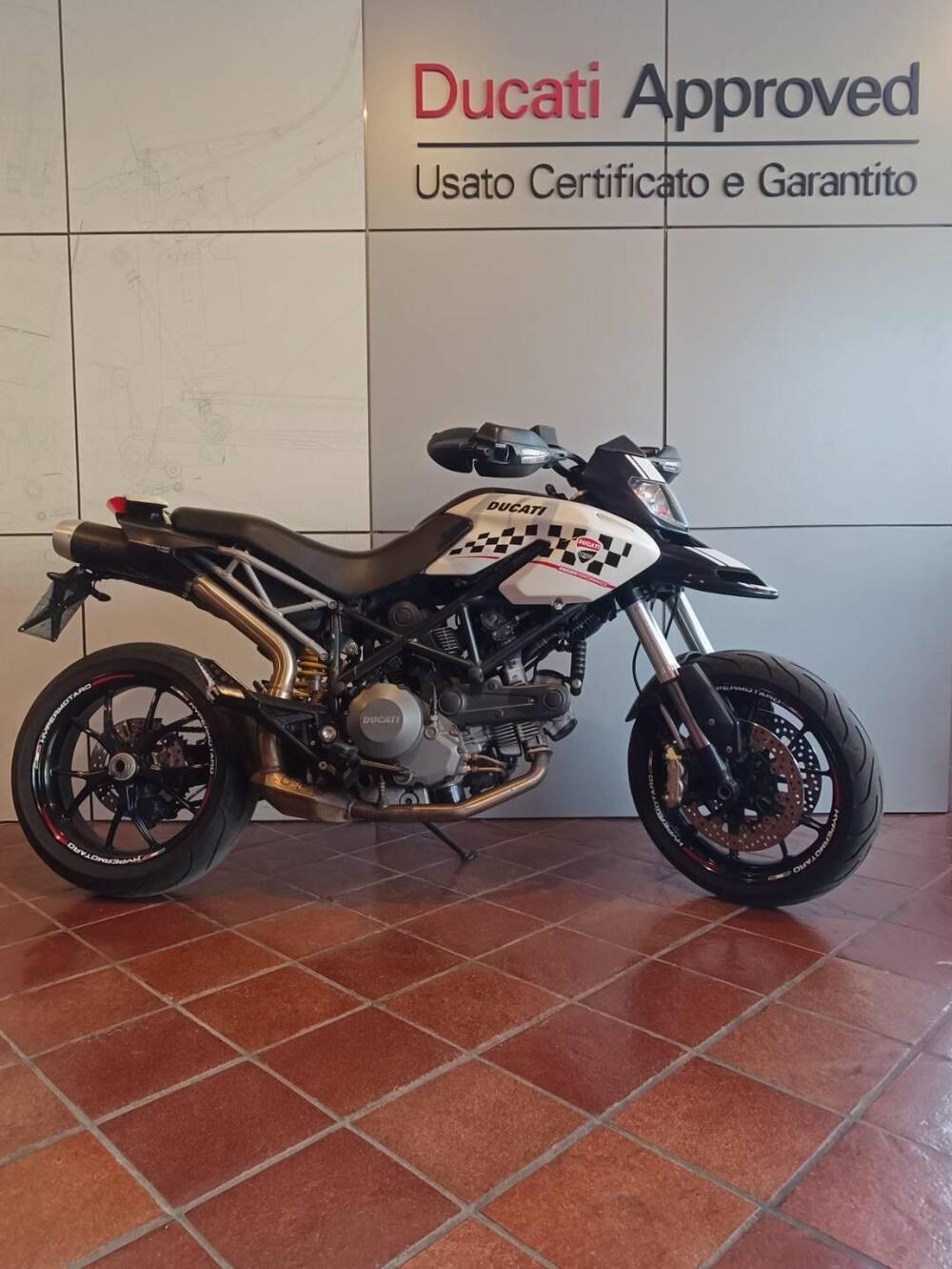 Ducati Hypermotard 796 (2012) (6)